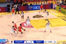 j9九游真人游戏第一品牌登录入口这么准的嘛！内森-奈特连续在外线飙中三分 助广厦扩大领先！