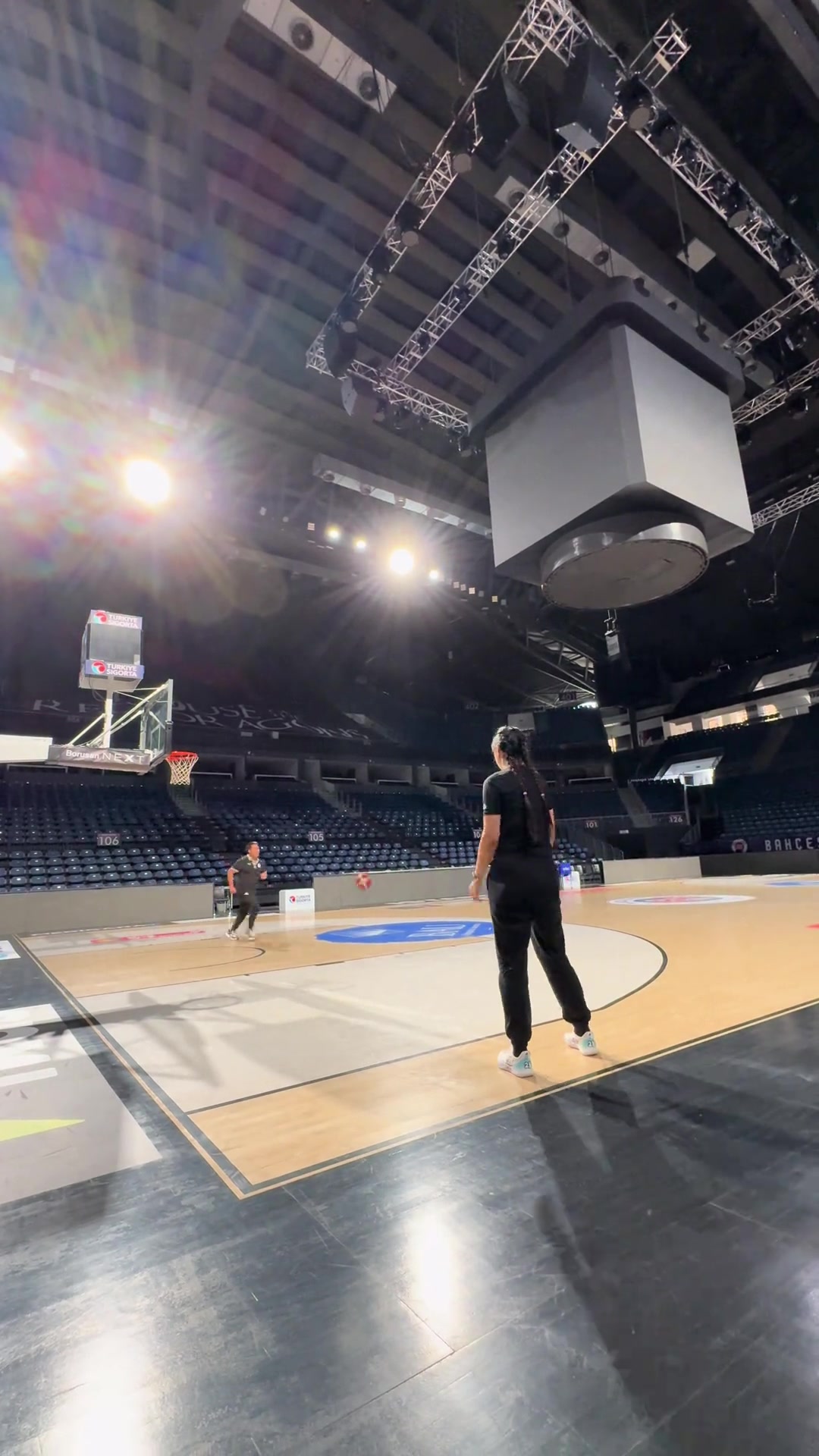 j9九游会官方登录征战WNBA！李月汝晒训练视频：把不可能变成可能 做自己！