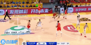 j9九游真人游戏第一品牌登录入口这么准的嘛！内森-奈特连续在外线飙中三分 助广厦扩大领先！
